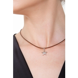 Colgante estrella abombada en oro blanco 18k 2