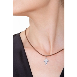 Pendentif croix rectangulaire en or blanc 18k 2