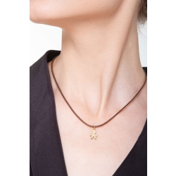 Boy silhouette pendant in 18k yellow gold 2