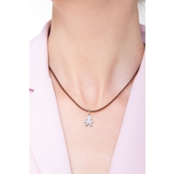 18k white gold boy silhuette pendant 2