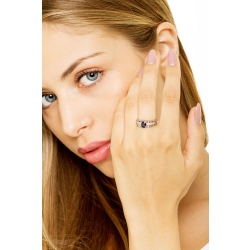 Blue sapphire and diamonds ring in white gold 18k 2