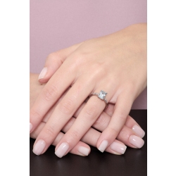 Ring Aquamarin aus Weißgold mit Diamanten 2