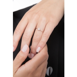 Sinous ring in white gold 18k with diamonds  2