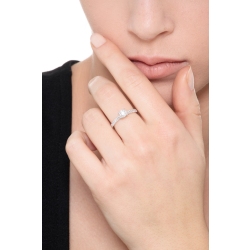Solitaire ring white gold 18k with diamond shoulder set 2