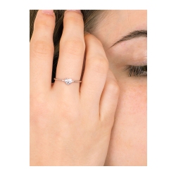 18k white gold ring with little diamonds heart  2