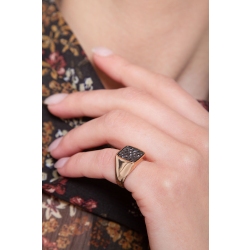 Bague pavé en or rose 18 carats rectangulaire en diamants noirs  2