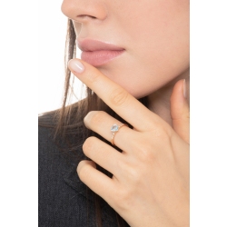 Anillo en oro rosa 18k con aguamarina corazón y diamantes 2