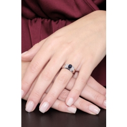 Bague en or blanc 750 avec saphir bleu ovale et diamants 2