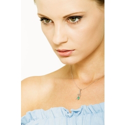 Snake pendant with emerald and diamonds 2