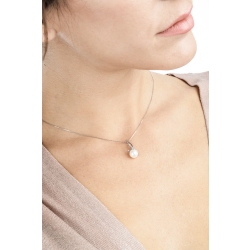 18k white gold pearl chain with diamonds 2