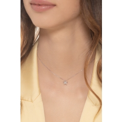 White gold 18k necklace with a star shaped pendant with diamonds pavé 2