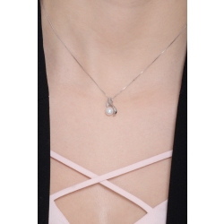 Collier en or blanc avec perle naturelle et diamant 2