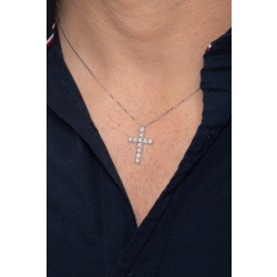 Cross necklace in white gold 750 diamonds 2