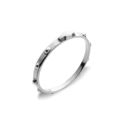 Alianza Rosario con Cruz en Oro Blanco 18k