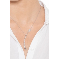 18k white gold necklace with pendant with diamonds 2