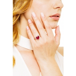 Anillo de oro blanco de 18 kilates con rubí y diamantes en forma de corazón 2