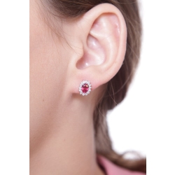 Boucles d'oreilles halo en or blanc 18 carats serties de rubis 2