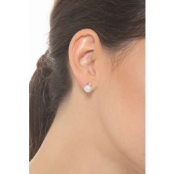Boucles d’oreilles en or blanc 18k avec perles et diamants 2