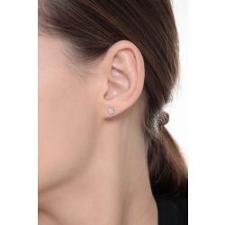 Boucles d’oreilles solitaire en or blanc 18k avec diamants 0.20 ct 2