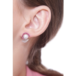Pendientes de oro blanco de 18k con perlas, rubíes y diamantes 2