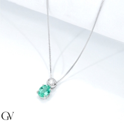 Solitaire emerald and diamonds pendant 2