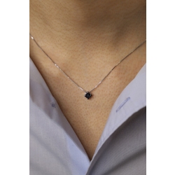 750 white gold necklace with black diamond 2