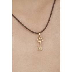 Key pendant in 18k yellow gold 2