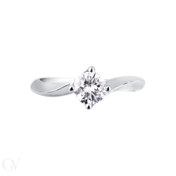 Four prong solitaire setting