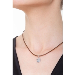 Colgante angelito en oro blanco de 18k,1,5 cm 2