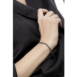 750 white gold tennis bracelet with black and white diamonds 2