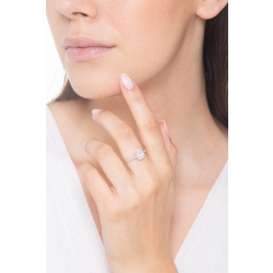 Anillo con diamante corte gota 0,70 ct GIA en oro blanco 18k 2