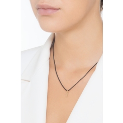 Pendant with initial letter I in uppercase in 18k yellow gold 2