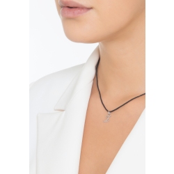 Colgante con la letra Z en oro blanco de 18k. 2