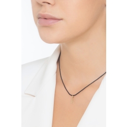 Pendentif avec lettre initiale A 2