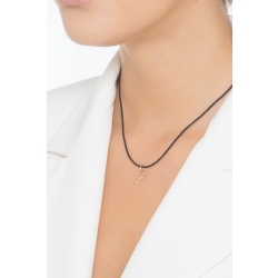 Pendant with initial letter L in italic in 18k yellow gold 2