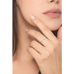 Anello con acquamarina cuore e diamanti in oro bianco  2