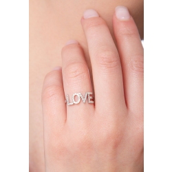 Anillo con letras LOVE en oro blanco y diamantes 2