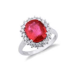 Bague de fiançailles rubis taille ovale et diamants