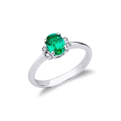 18k white gold ring with emerald and diamonds 