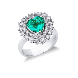 Halo Ring 18k White Gold with Diamond and Emerald heart cut