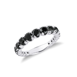 White gold 18k ring with black diamonds 