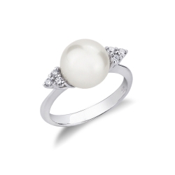 Bague en or blanc 18 carats avec perle et 6 diamants
