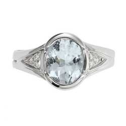 Weißgold Ring Aquamarin und Diamanten 2