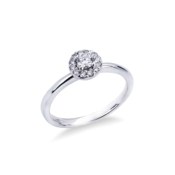 White gold 18k ring with diamonds 