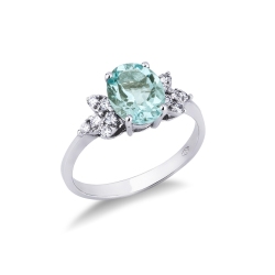 18k white gold with aquamarine and six diamonds each side 