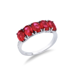 18k white gold ring with five rubies oval cut and diamonds shoulder set 