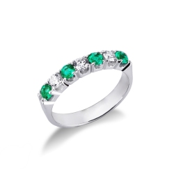 7 stones ring with diamonds and emeralds