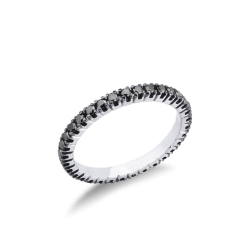 Anillo Eternity de garras en oro blanco 18k con diamantes negros