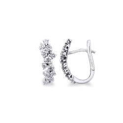 Boucles d oreilles design en or blanc 18k avec diamants