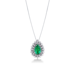 Necklace with pendant central pear cut emerald and a fancy crown of diamonds